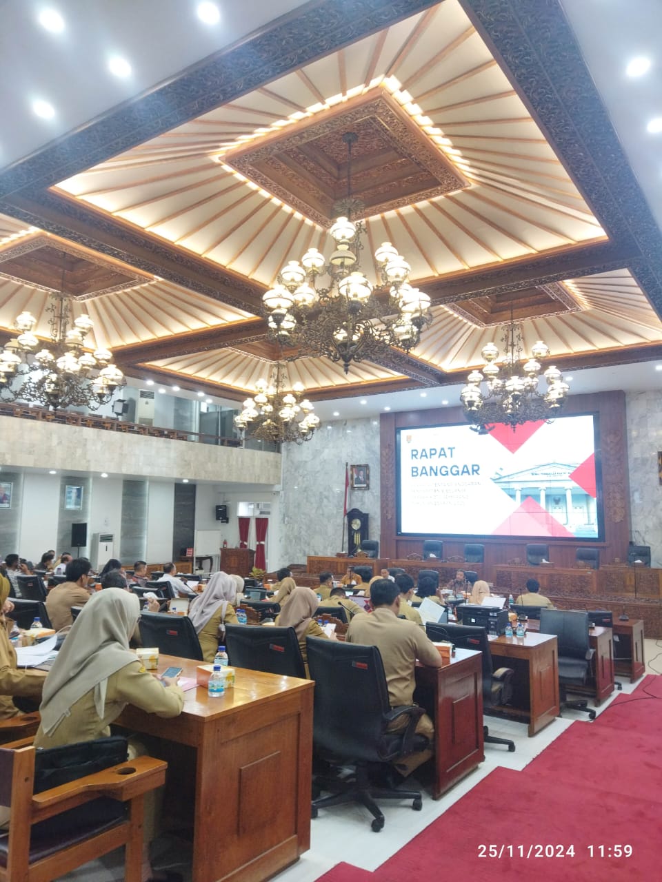 Diskominfo Kota Semarang Ikuti Rapat Badan Anggaran DPRD Bahas Raperda APBD 2025